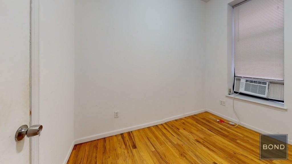 324 East 91 Street - Photo 3