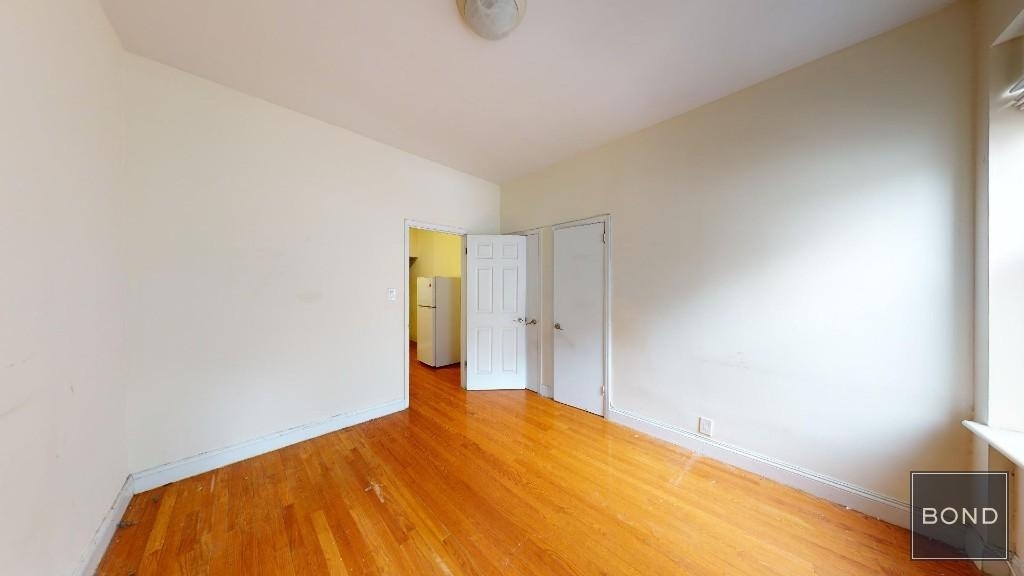 228 East 36 Street - Photo 3