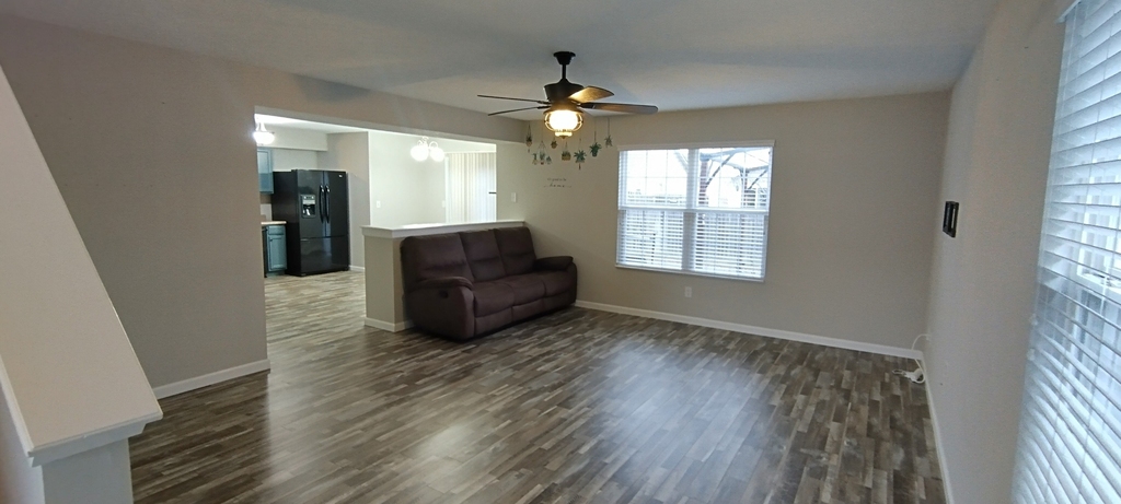 11482 Pegasus Drive - Photo 2