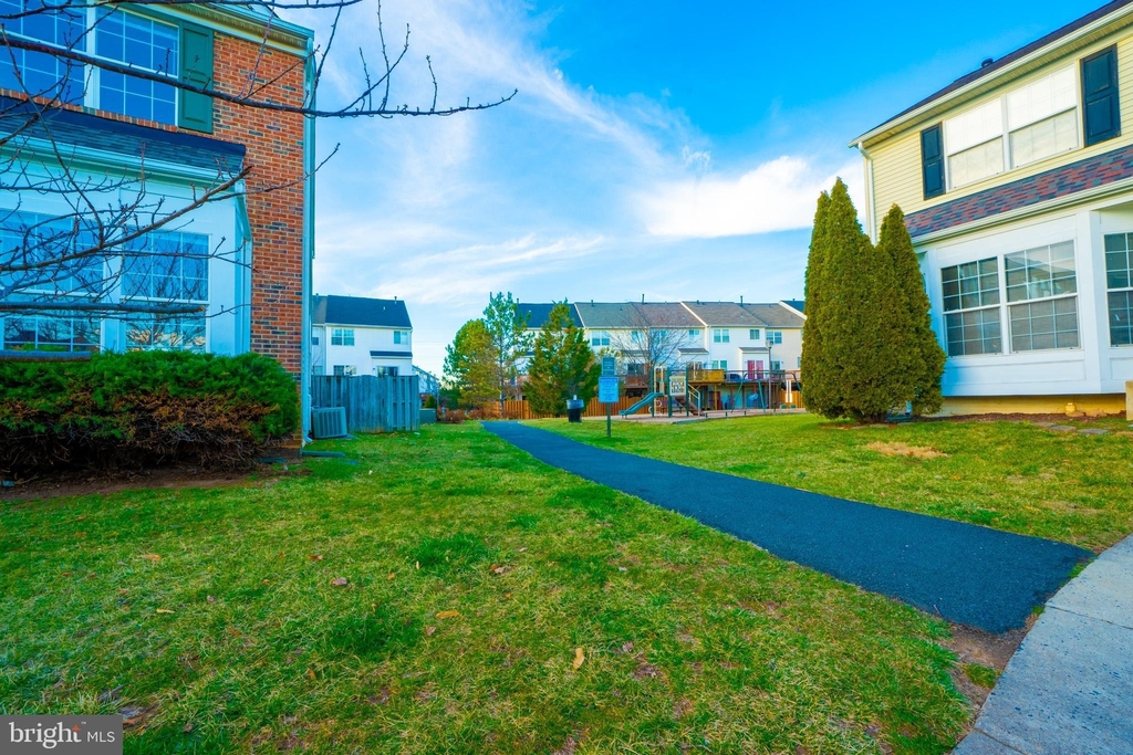 2459 Wheat Meadow Circle - Photo 21