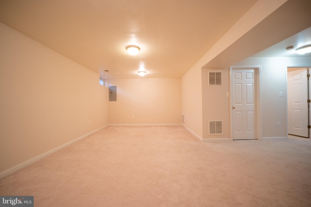 2459 Wheat Meadow Circle - Photo 17