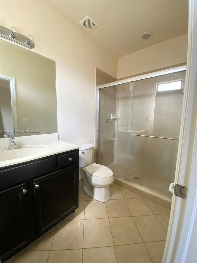 3212 Se 5th Ct - Photo 3