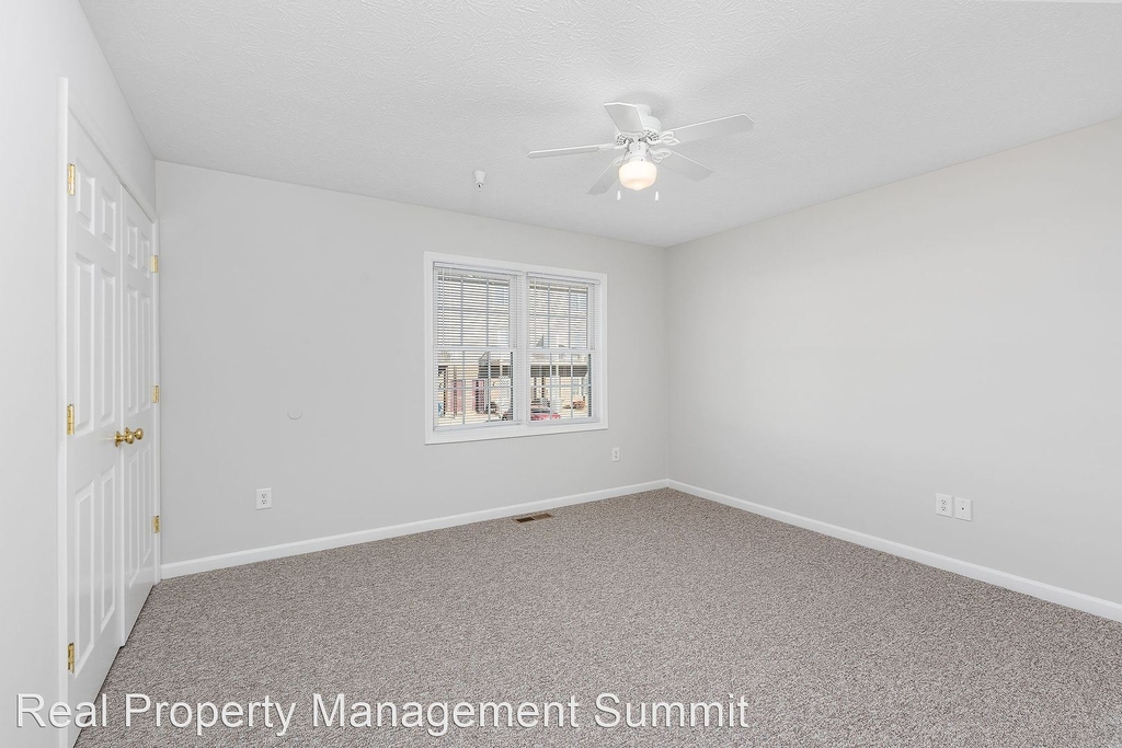 1009 Seth Drive - Photo 13