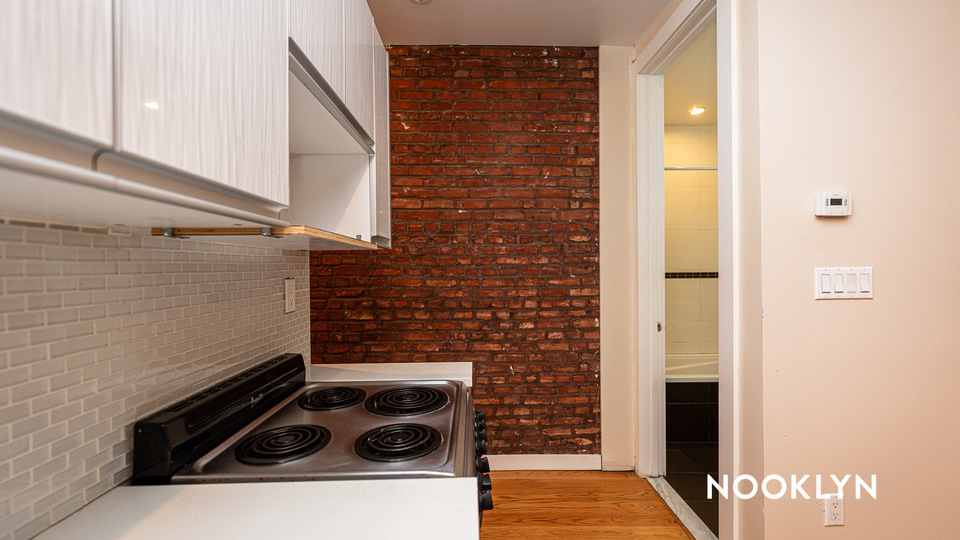 662 Park Place - Photo 12