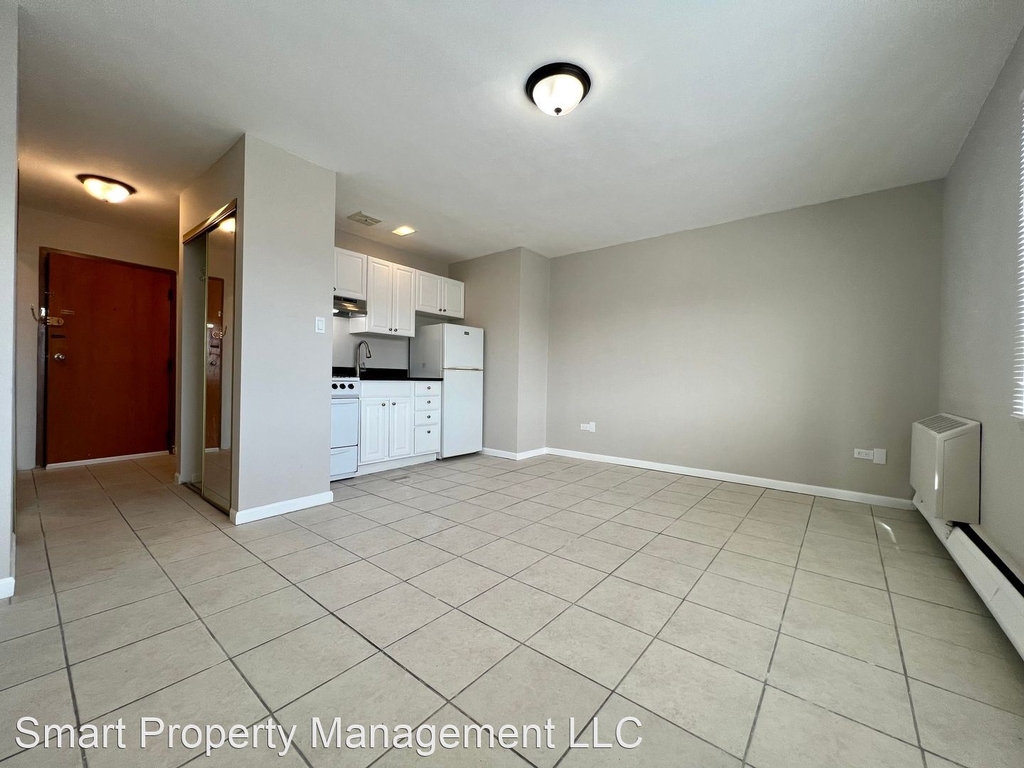 5657 W. Fullerton - Photo 1