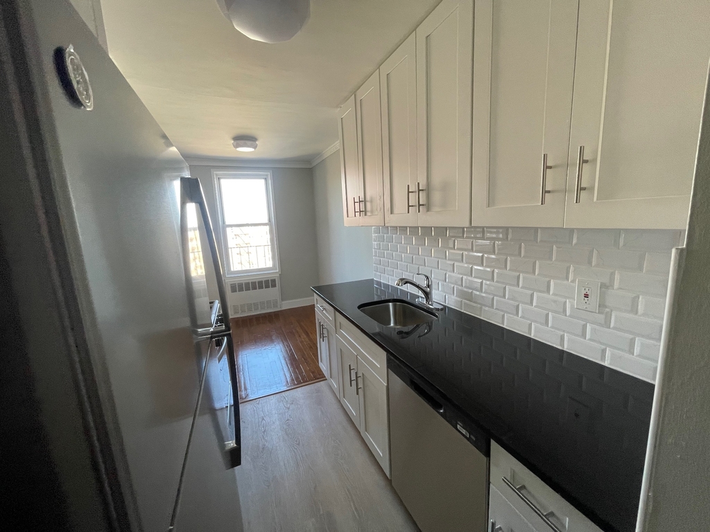 144-2 38th Avenue - Photo 2