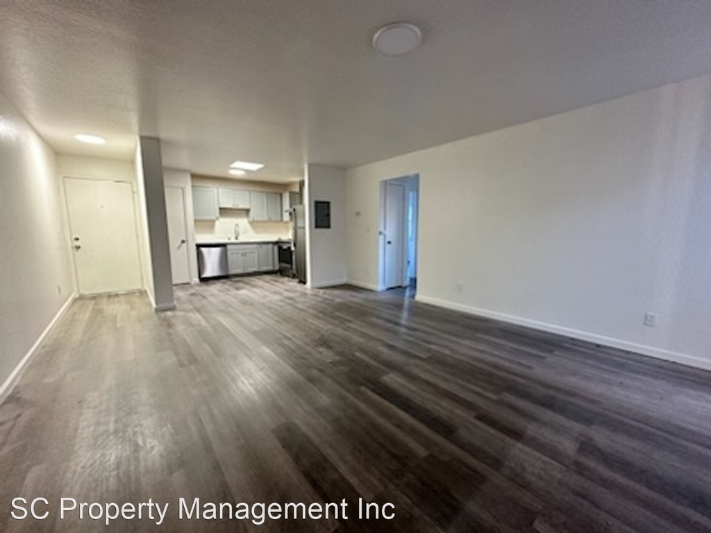 1198 Laurel Street - Photo 2