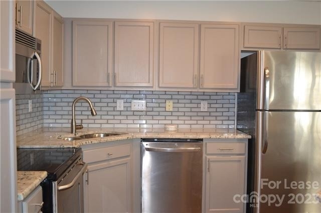 10108 University Park Lane - Photo 3