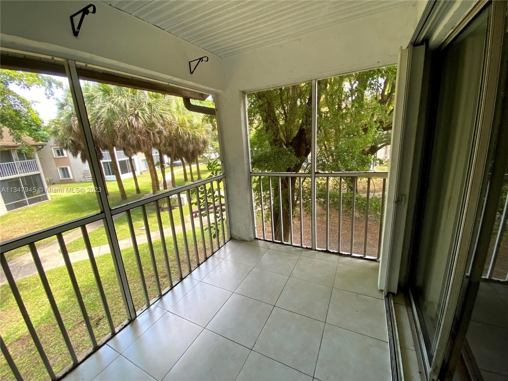 9402 Sw 140th Ct - Photo 22