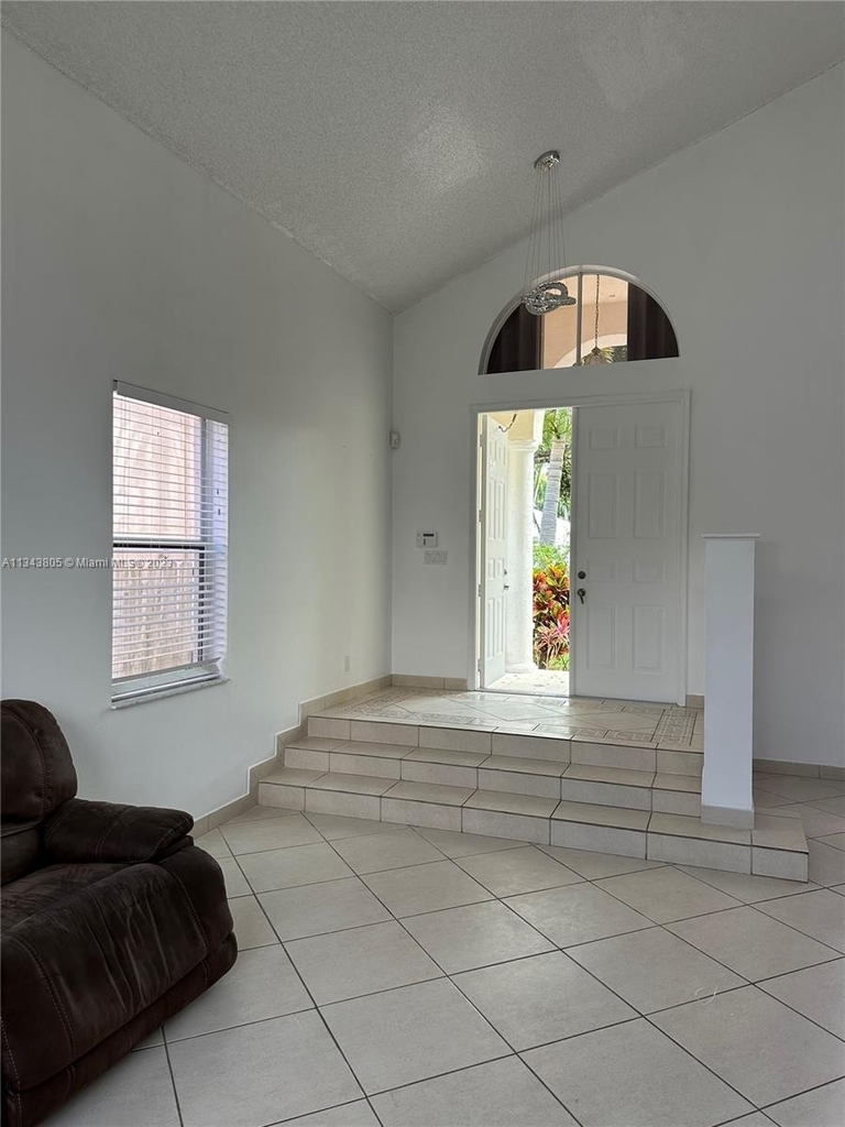 5357 Sw 34th Ave - Photo 6