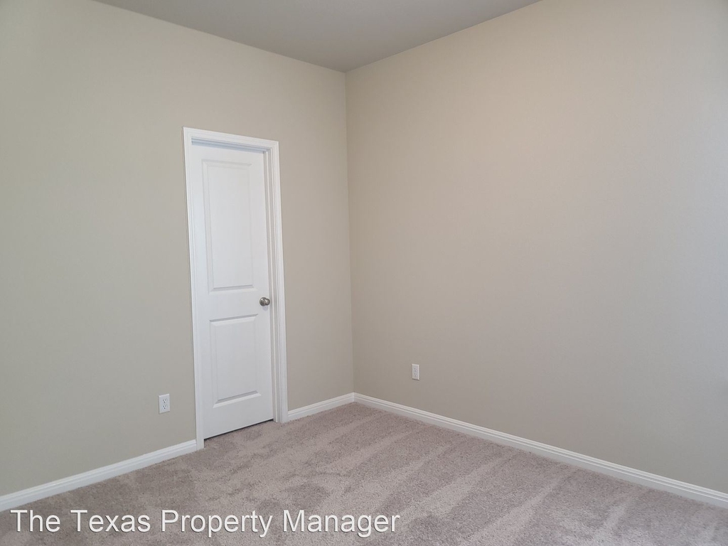 1621 Bella Dr - Photo 43