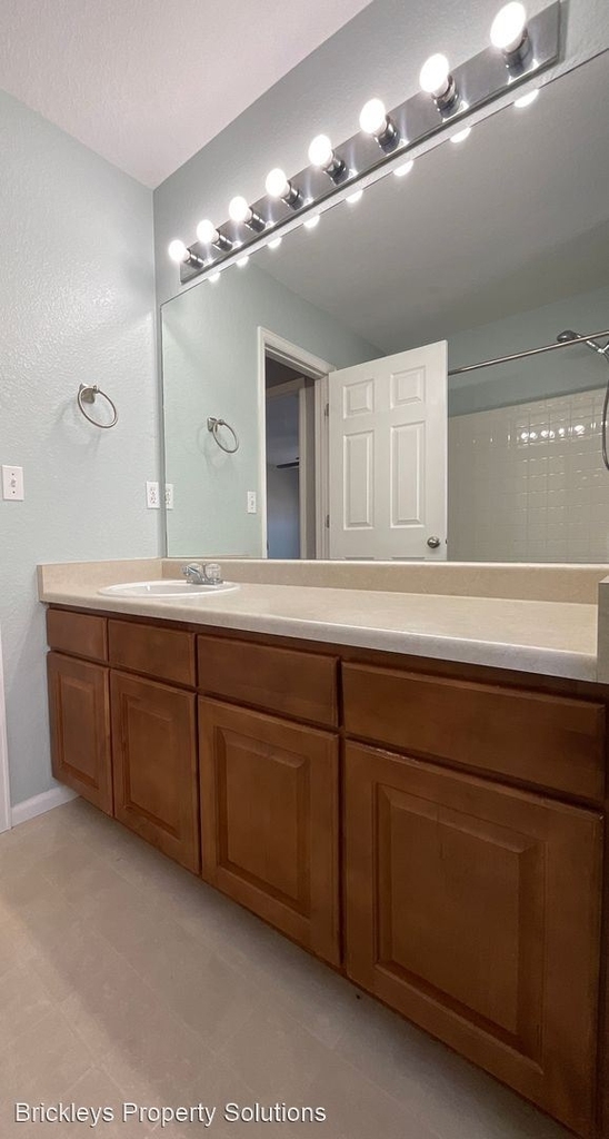 6422 Elsinore Dr - Photo 21