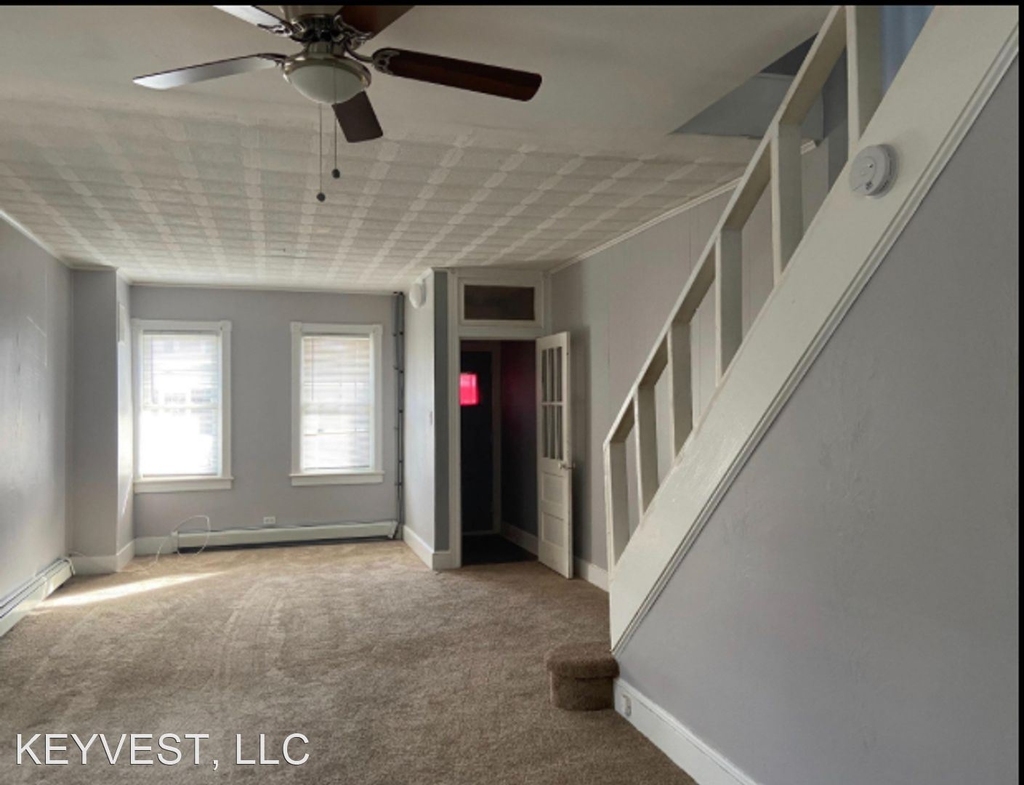 625 Bordentown Rd - Photo 2