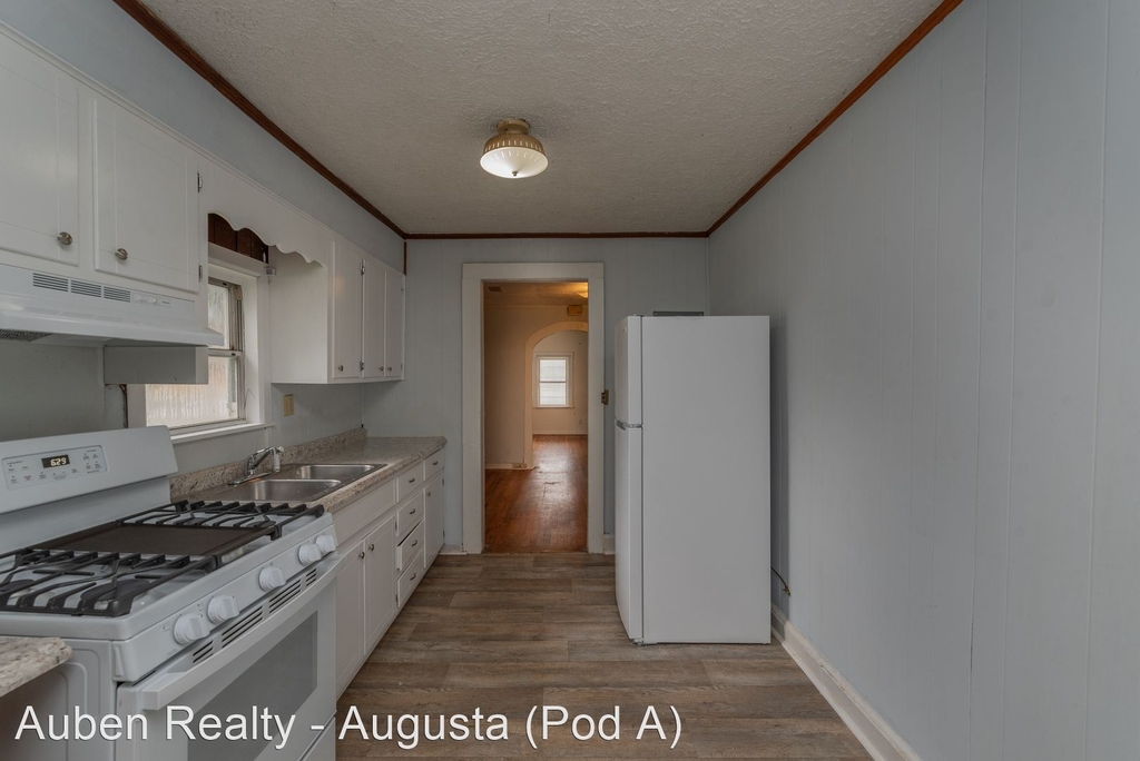 1654 Hester Street - Photo 25