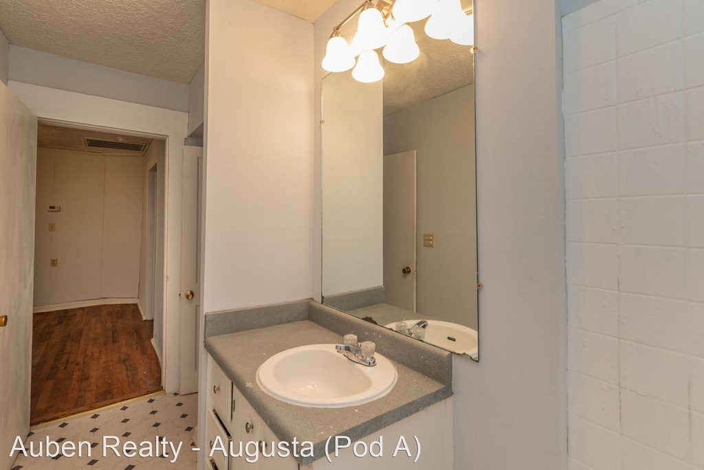 1654 Hester Street - Photo 21