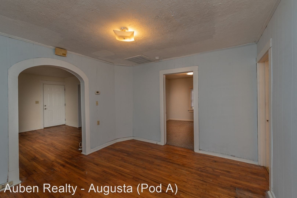 1654 Hester Street - Photo 15