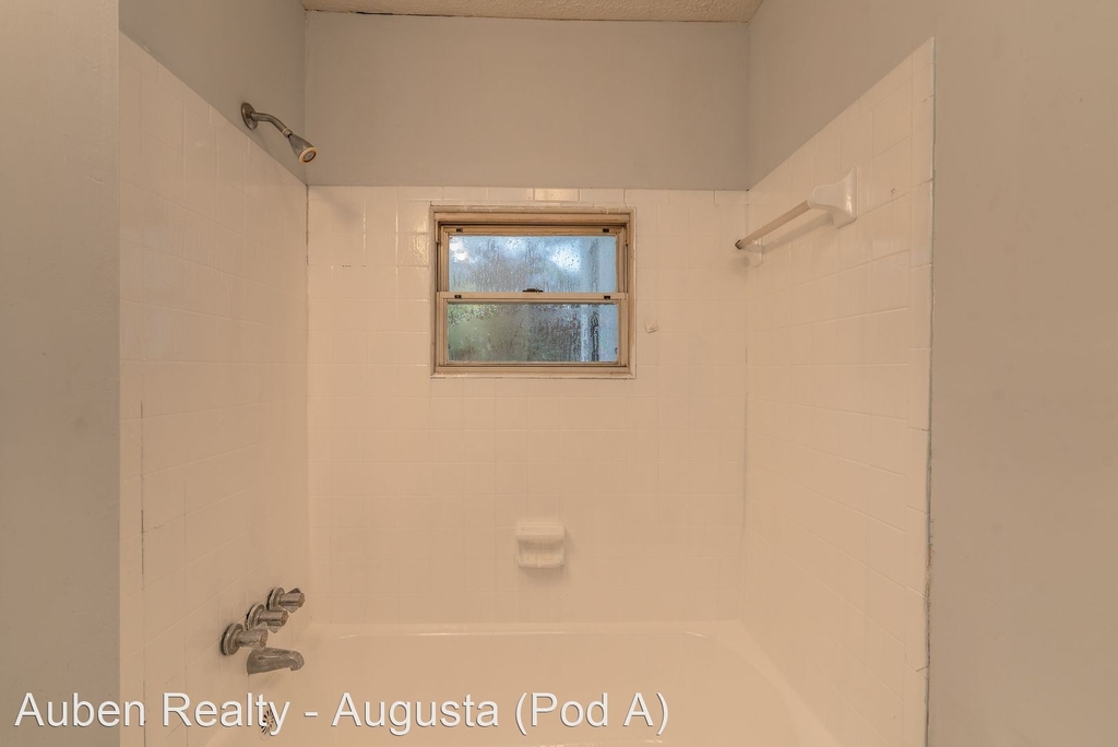 1654 Hester Street - Photo 22