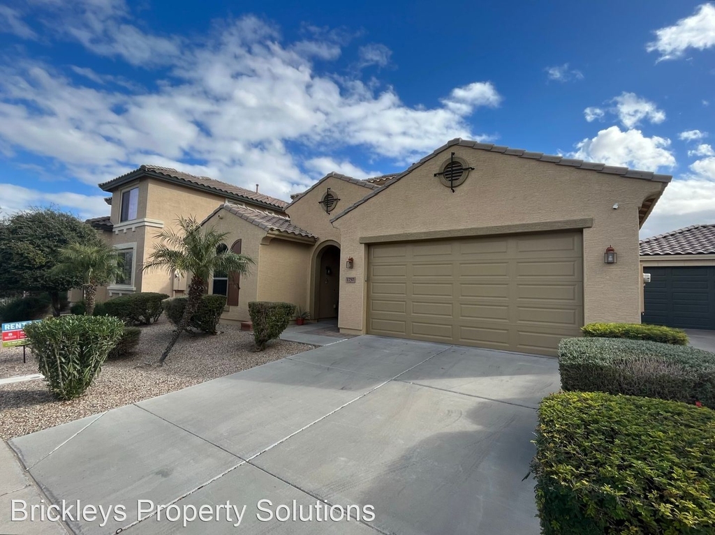 1757 W Seagull Ct. Chandler, Az 85286 - Photo 1