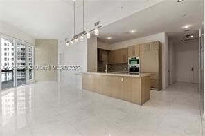 900 Brickell Key Blvd Apt 1805 - Photo 0