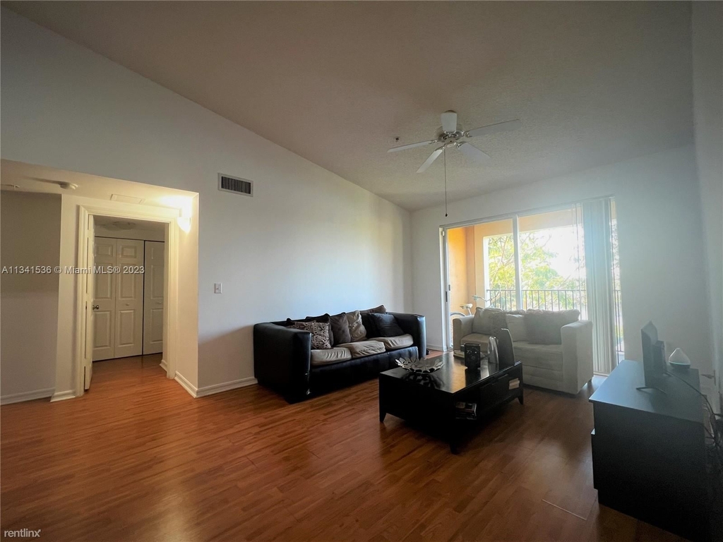 2120 W Preserve Way Apt 304 - Photo 2