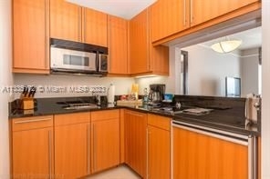 1435 Brickell Ave # 3603 - Photo 2