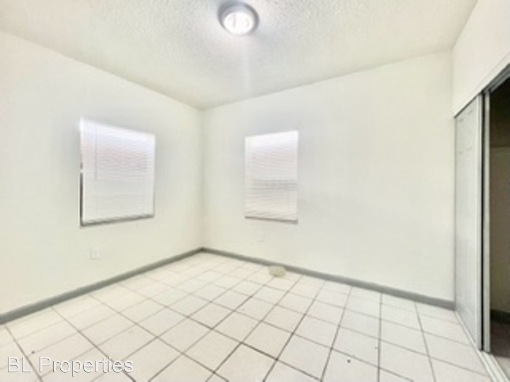 1319 Nw 8 Pl - Photo 7