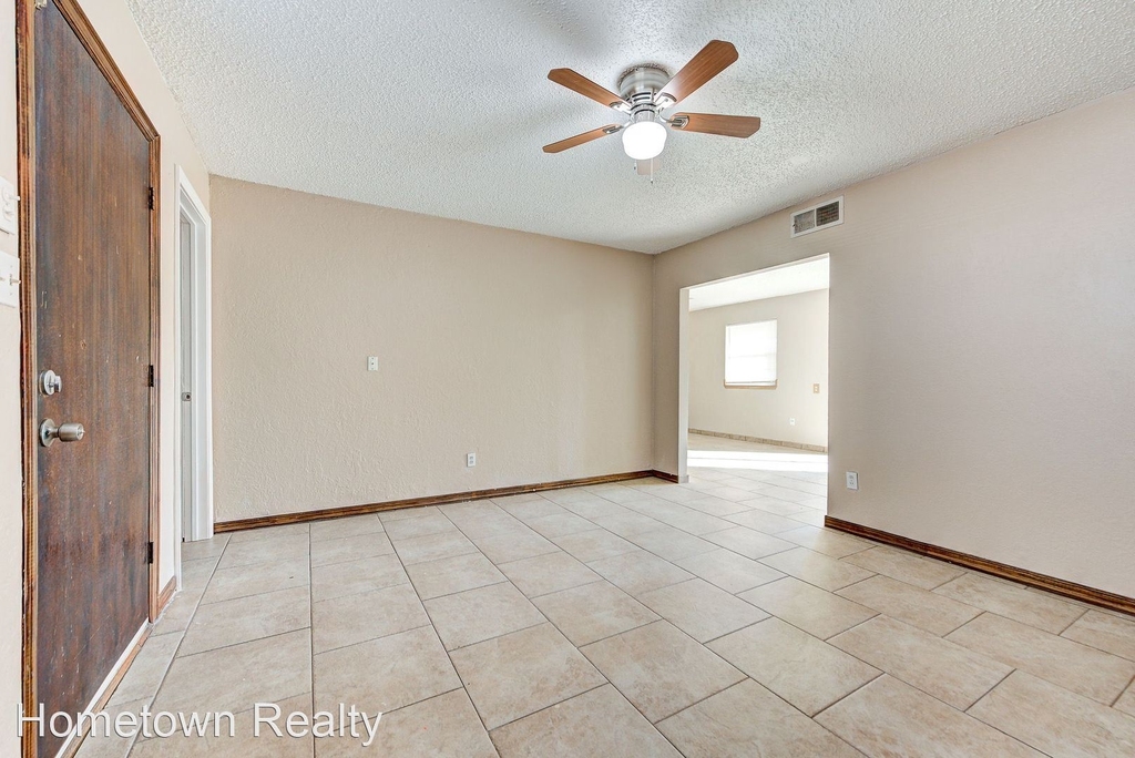 1704 Melody Drive - Photo 3