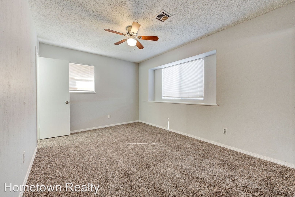 1704 Melody Drive - Photo 24