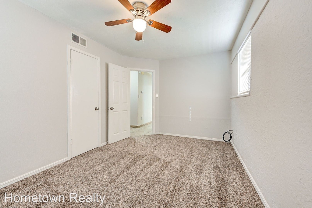 1704 Melody Drive - Photo 32