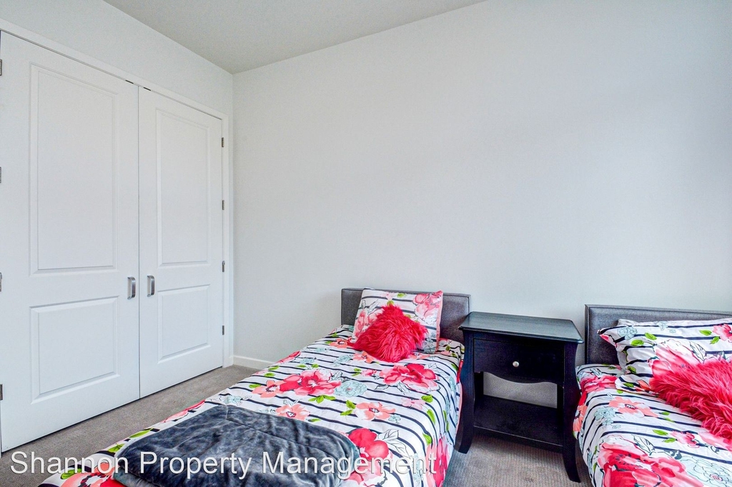 4820 Caroline St. #301 - Photo 22