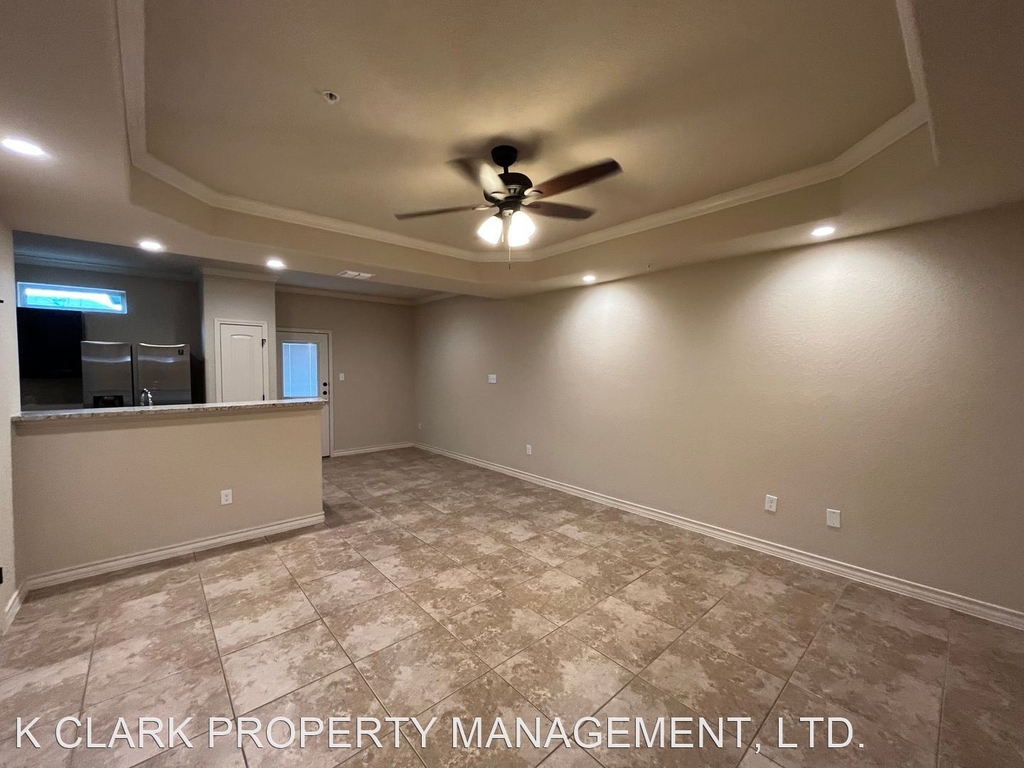 6922 Lakeview Dr #101 - Photo 2