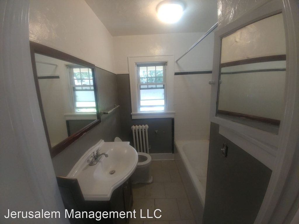 155 Winthrop Avenue - Photo 2