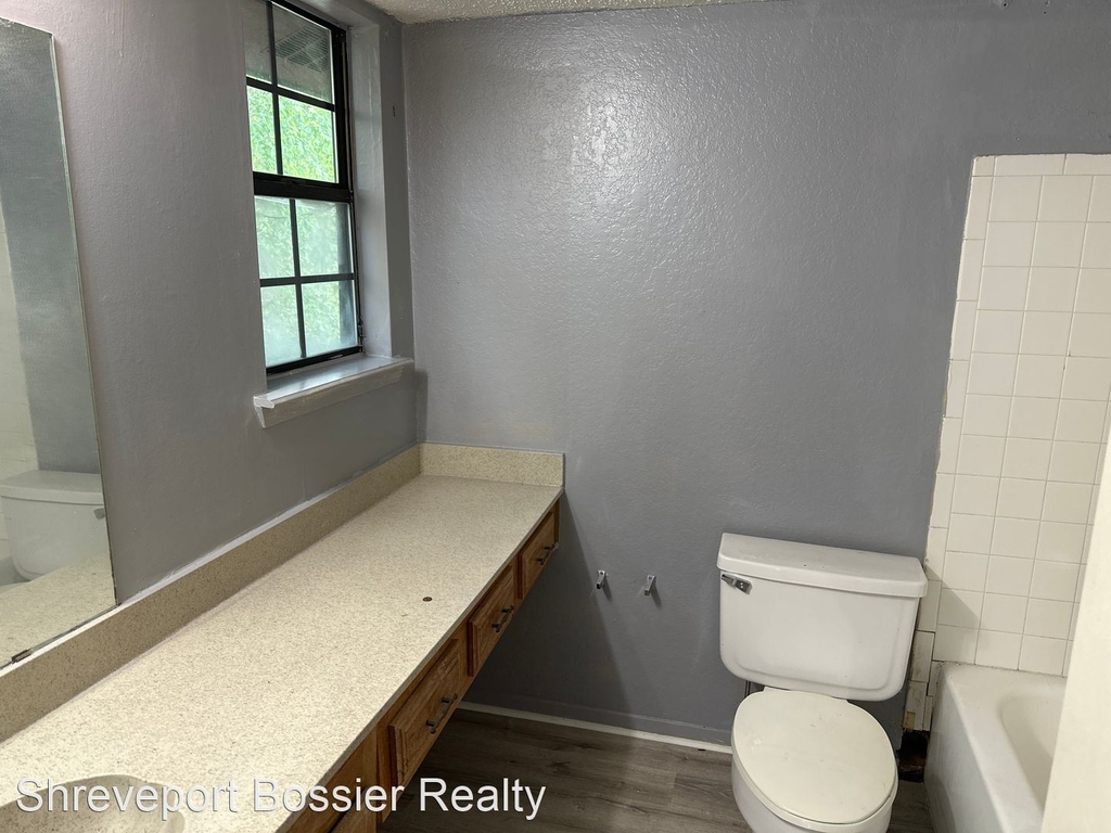 5454 Financial Plaza Unit 6d - Photo 2