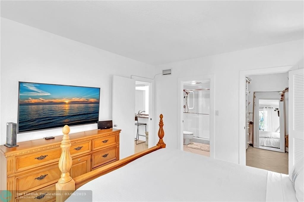 1556 S Ocean Lane - Photo 18