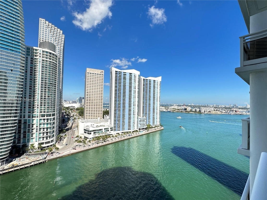 901 Brickell Key Blvd - Photo 22