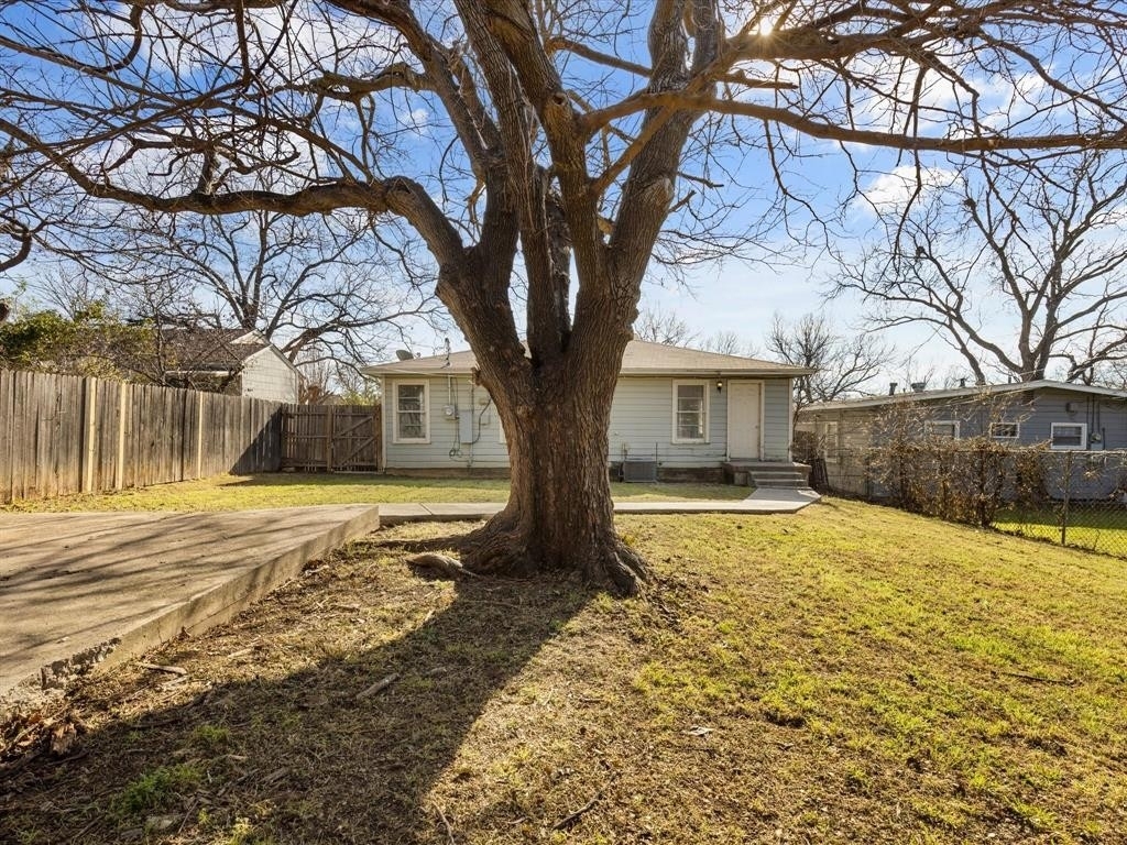 4366 Valentine Street - Photo 18