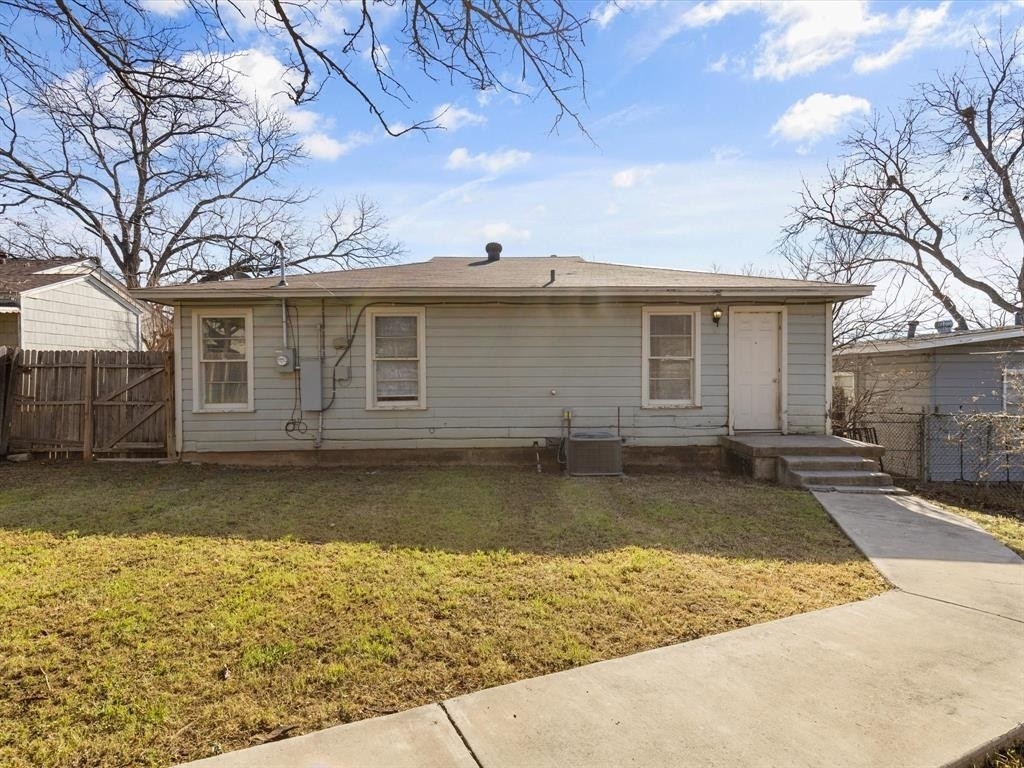 4366 Valentine Street - Photo 21