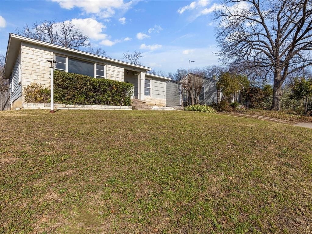 4366 Valentine Street - Photo 23