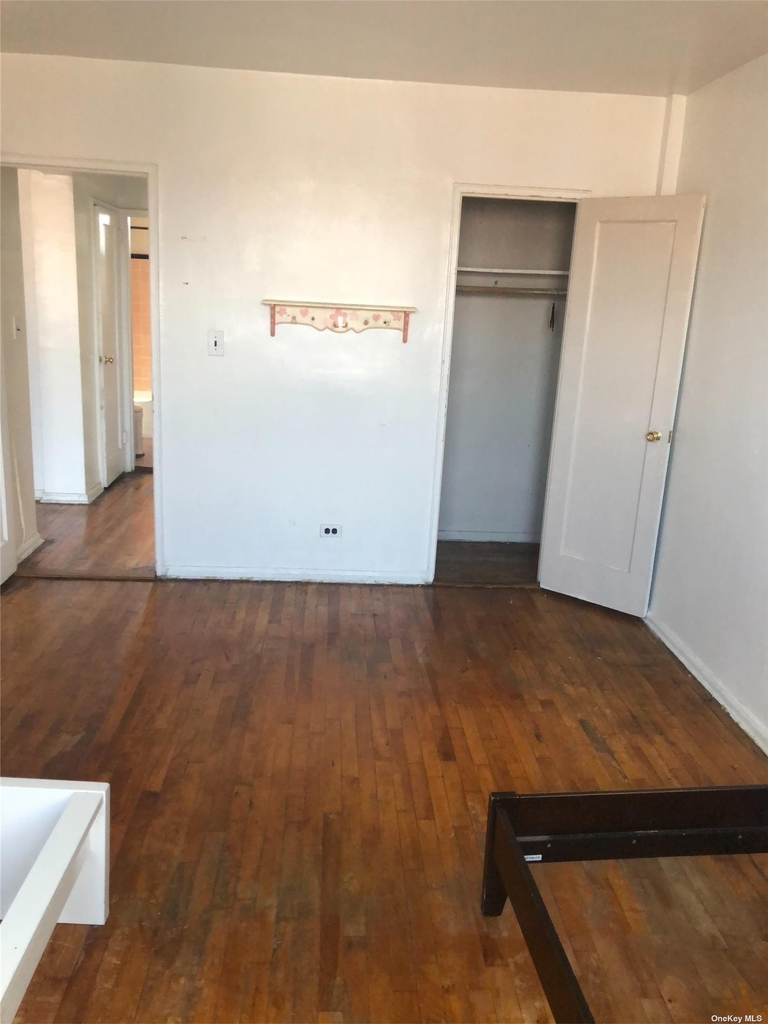 88-10 35 Avenue - Photo 8