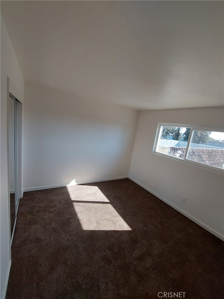 136 W Saginaw Way - Photo 4