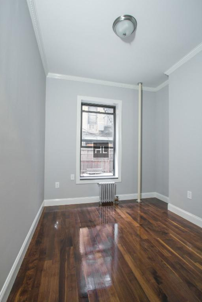 434 West 52nd Street - Photo 2