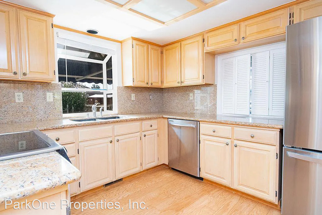 1621 Sunnyvale Ave - Photo 3