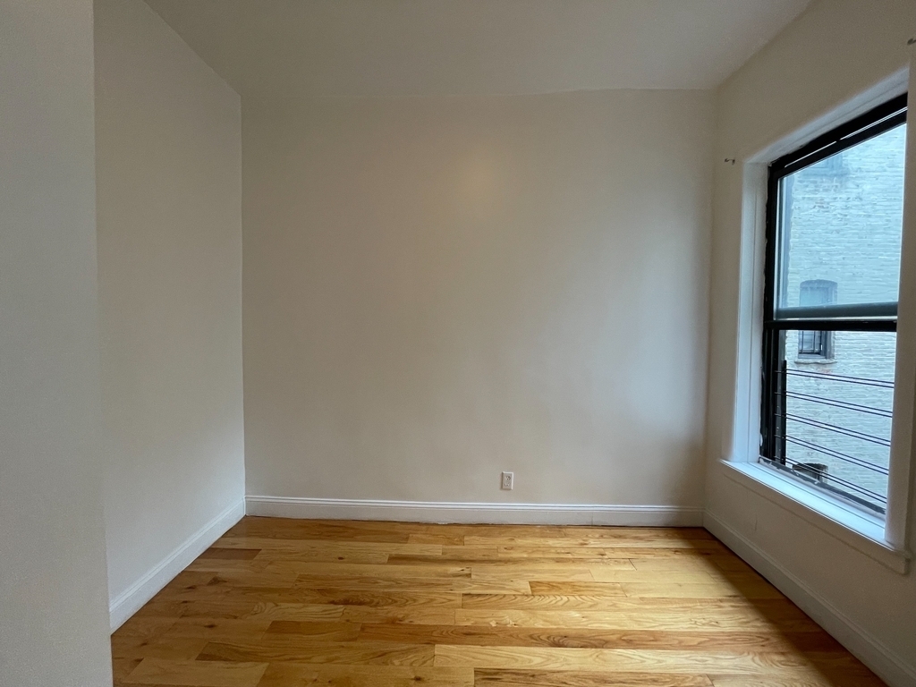 515 West 175th Street - Photo 4