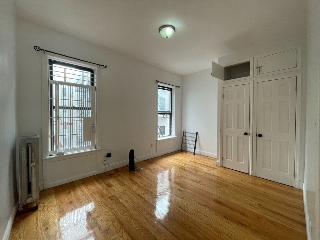 515 West 175th Street - Photo 6