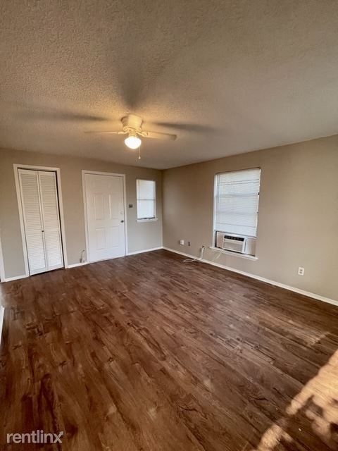 2207 Speight Ave - Photo 1