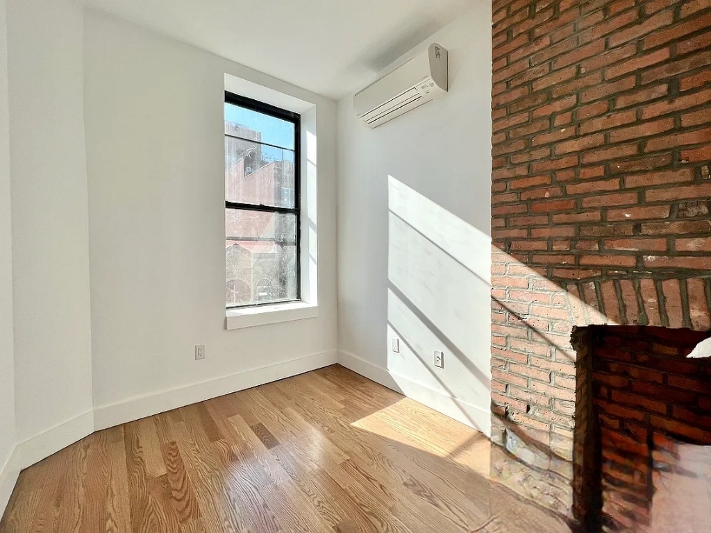 631 E 6th St, New York, Ny 10009 - Photo 4