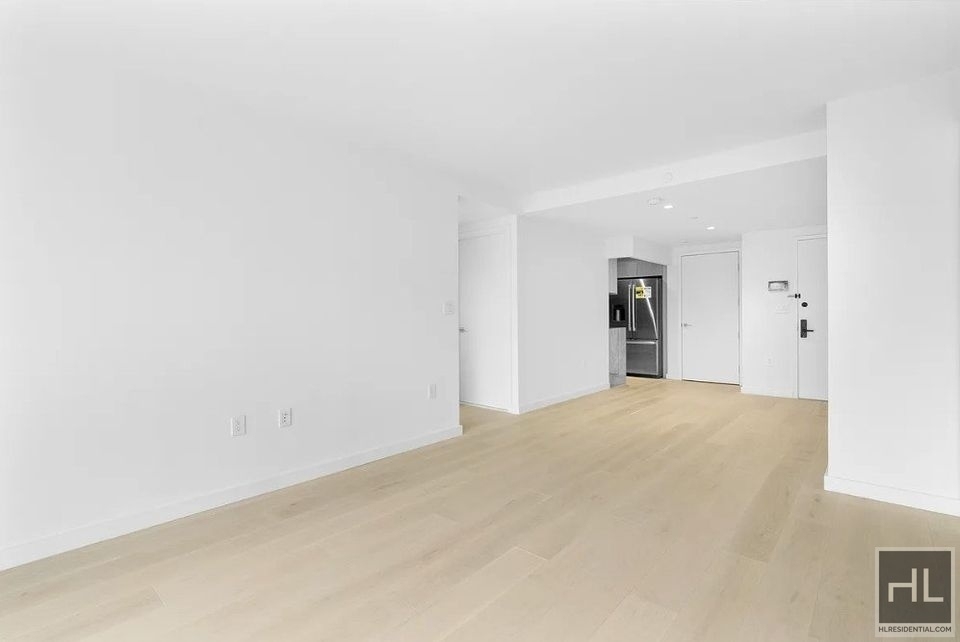 567 Ocean Ave - Photo 0