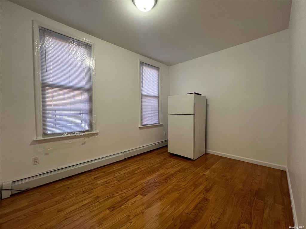 64-40 Perry Avenue - Photo 4