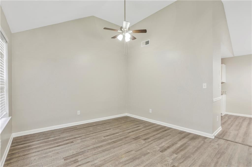 2801 Knoll View Place - Photo 15