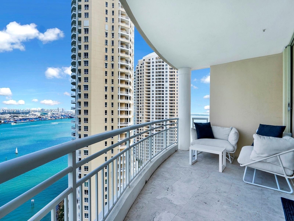 888 Brickell Key Dr - Photo 15